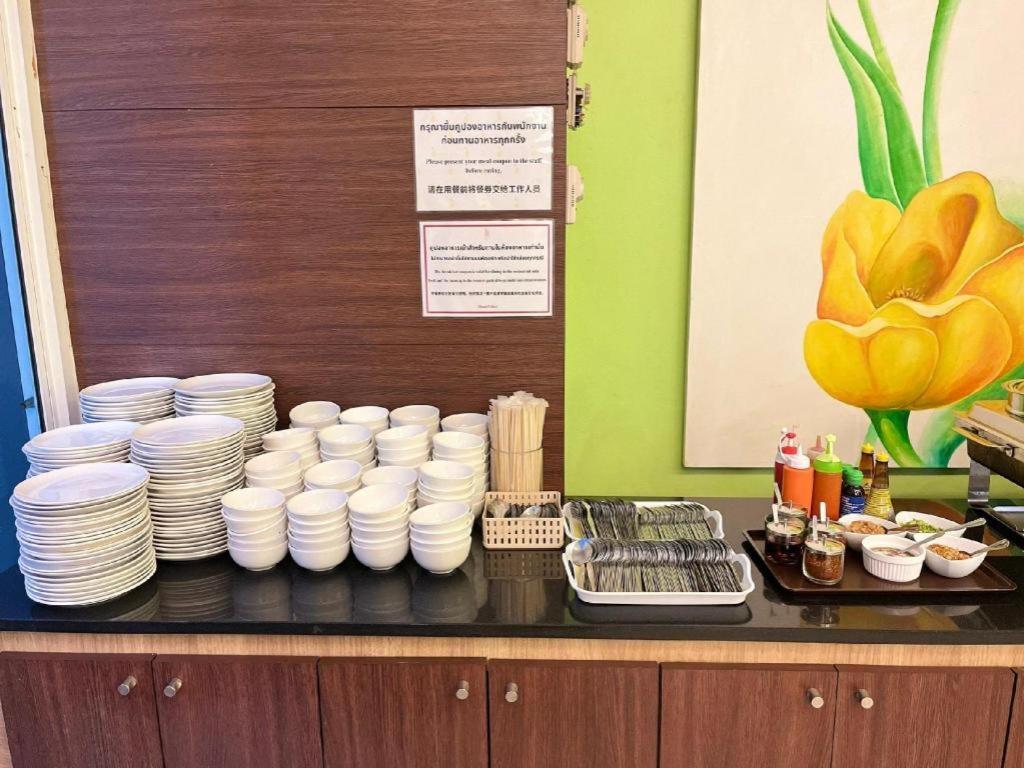 Laemchabang City Hotel Si Racha Exterior photo