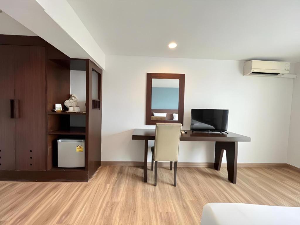 Laemchabang City Hotel Si Racha Exterior photo