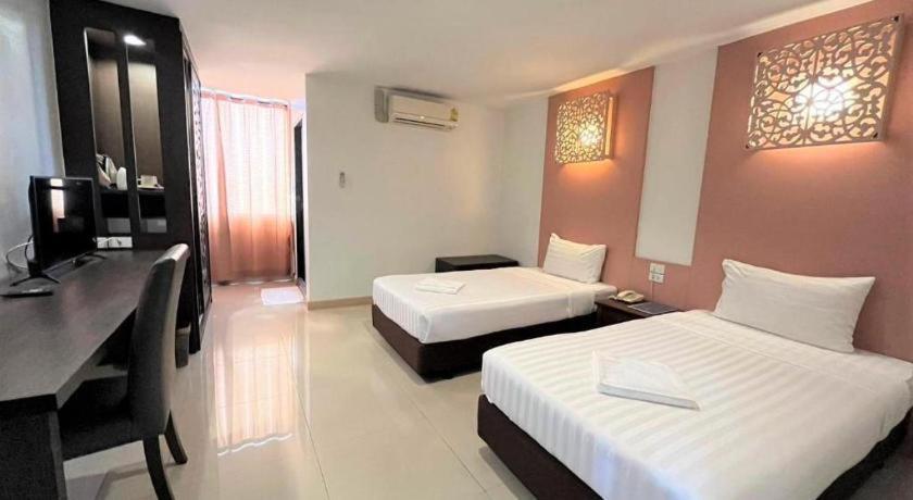 Laemchabang City Hotel Si Racha Exterior photo